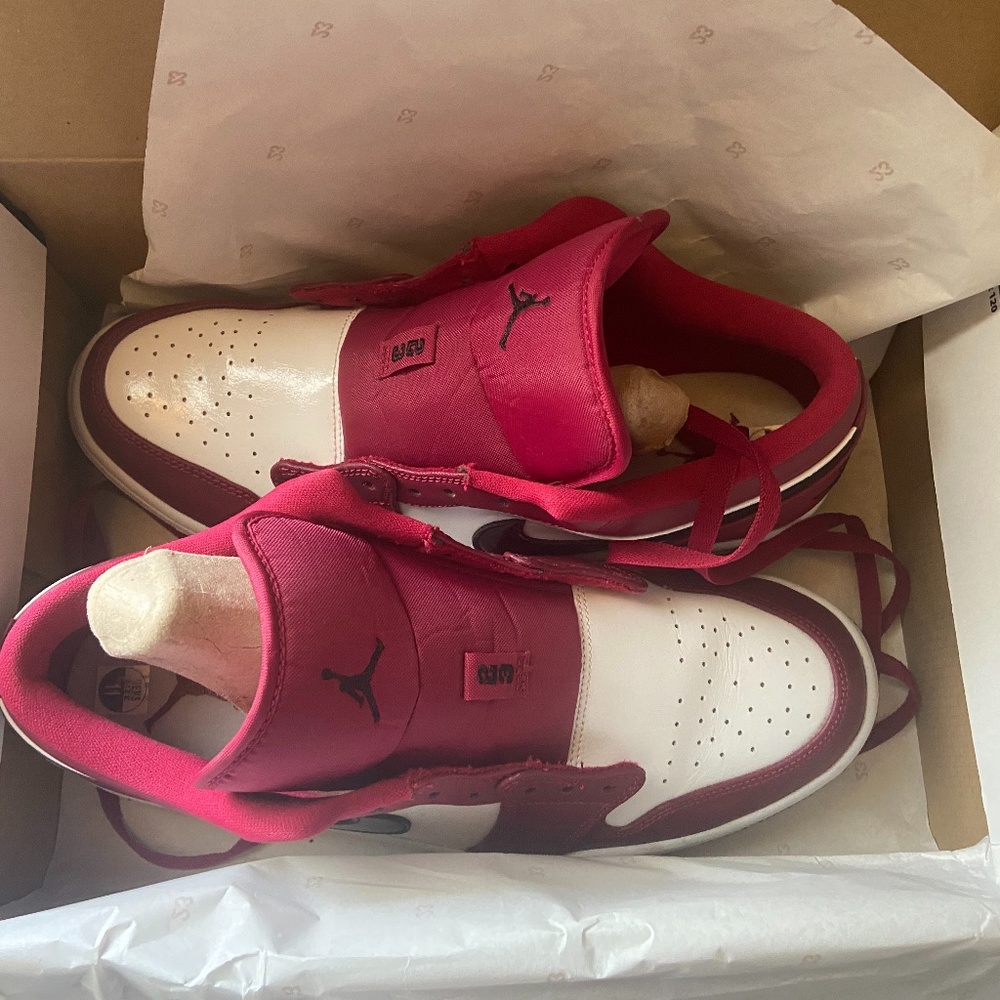 Nike Air Jordan 1 Low Noble Red Blk White Sneakers